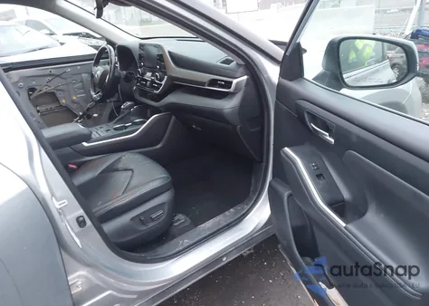 2021 Toyota Highlander Xle z USA, uszkodzony, nr VIN 5TDGZRBH4MS547903